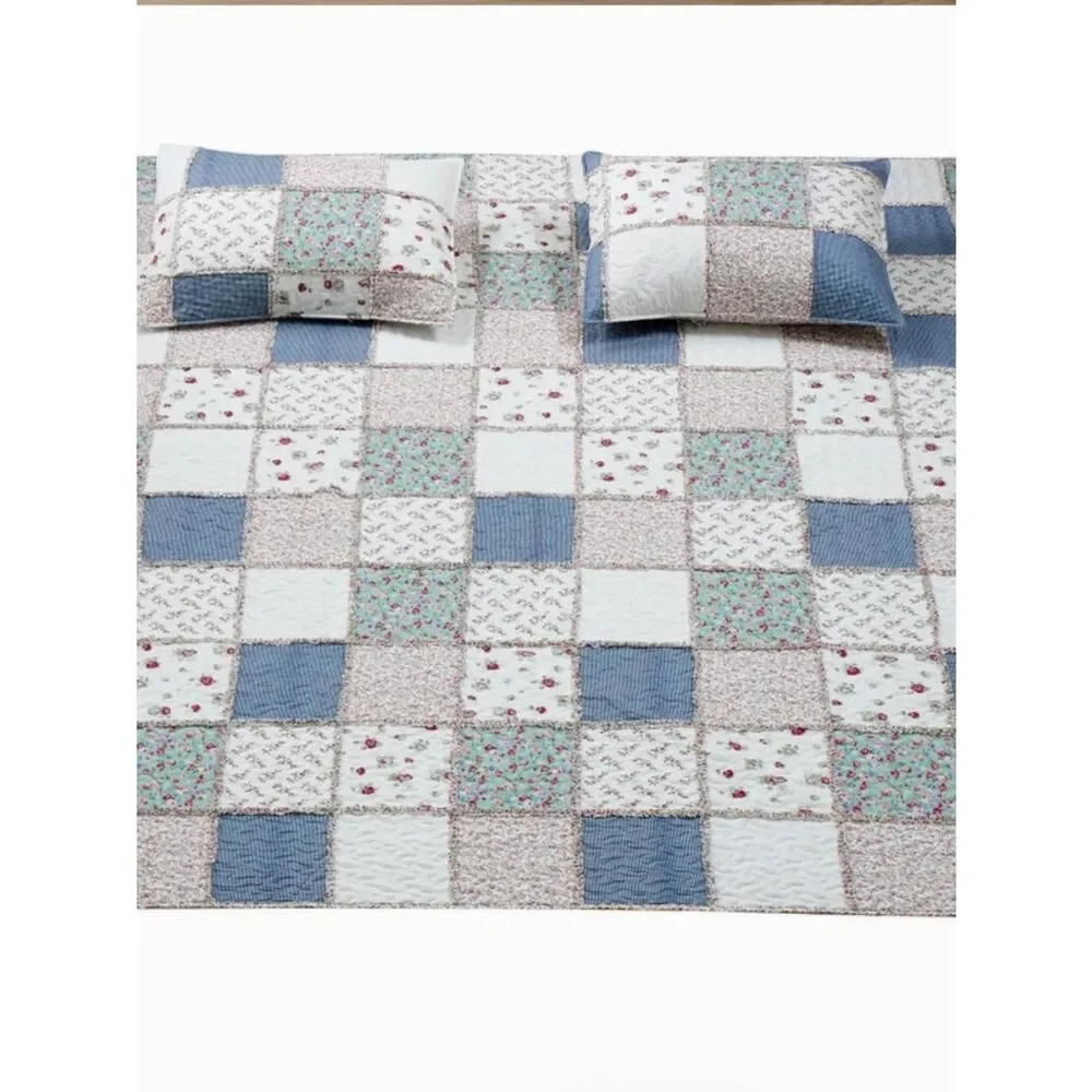 Cottage Farmhouse Patchwork Queen Rag Quilt Set Printed Floral Pattern Country
